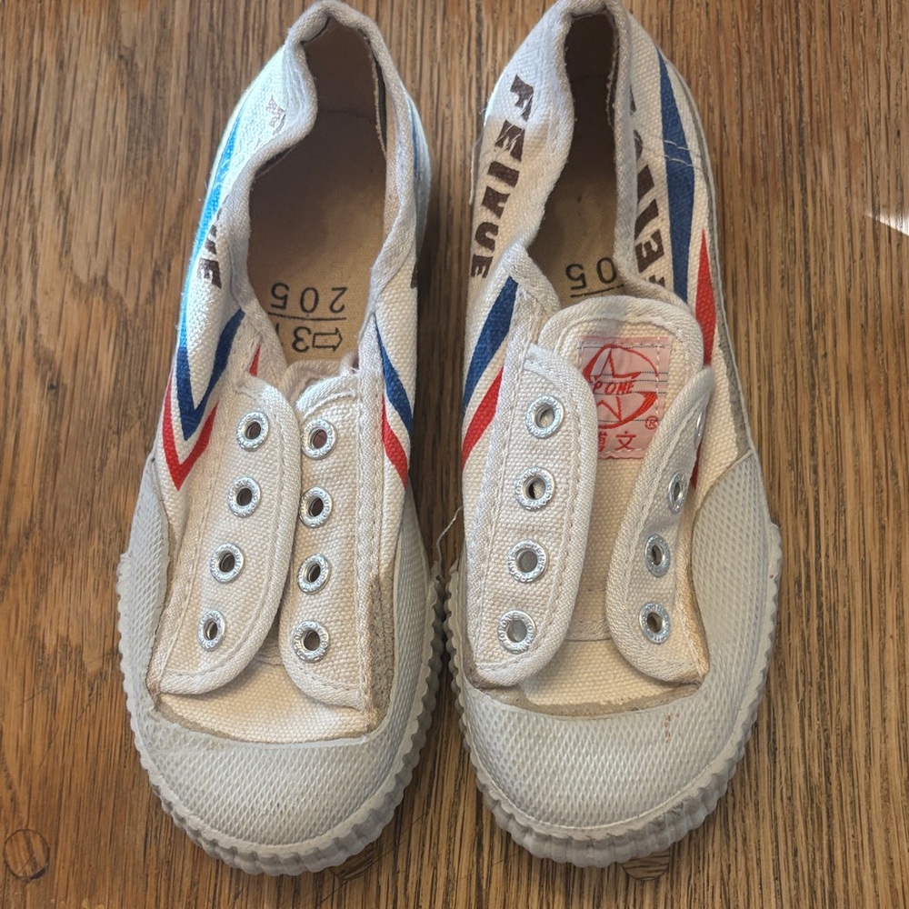 Feiyue Kids Performance Shoes/Sneakers - White with Red and Blue Stripes